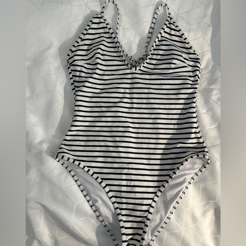 Cupshe One Piece White W/ Blue Stripes - EUC - Size M